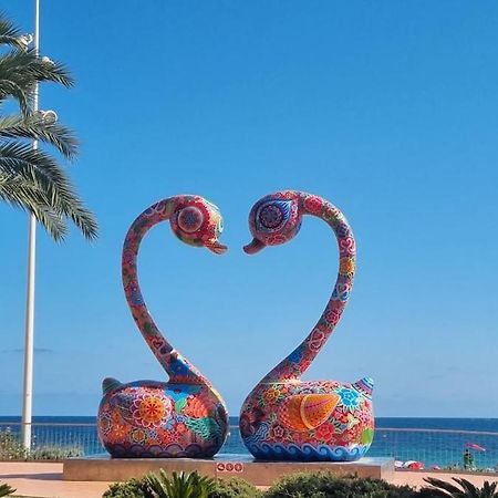 Sunset Cliffs Seaside Apartment Бенидорм Экстерьер фото